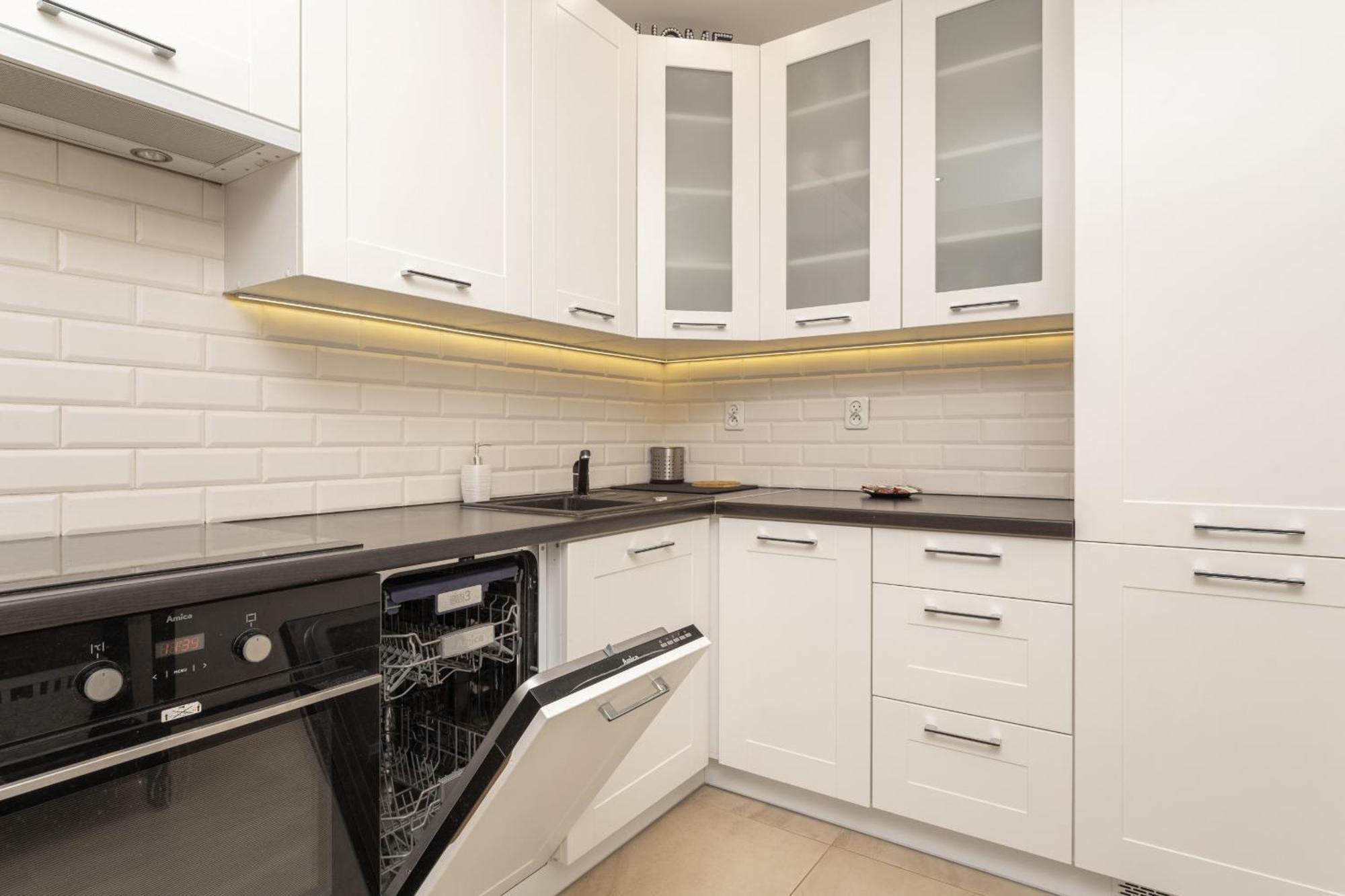 Comfortable Apartment Krakowska Wroclaw With Free Parking By Noclegi Renters Exterior photo
